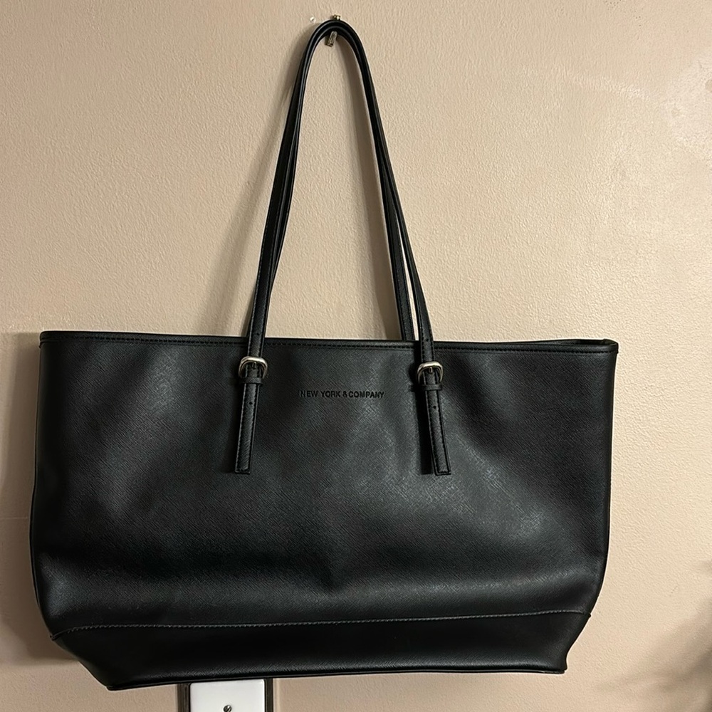 Black New York & company tote bag